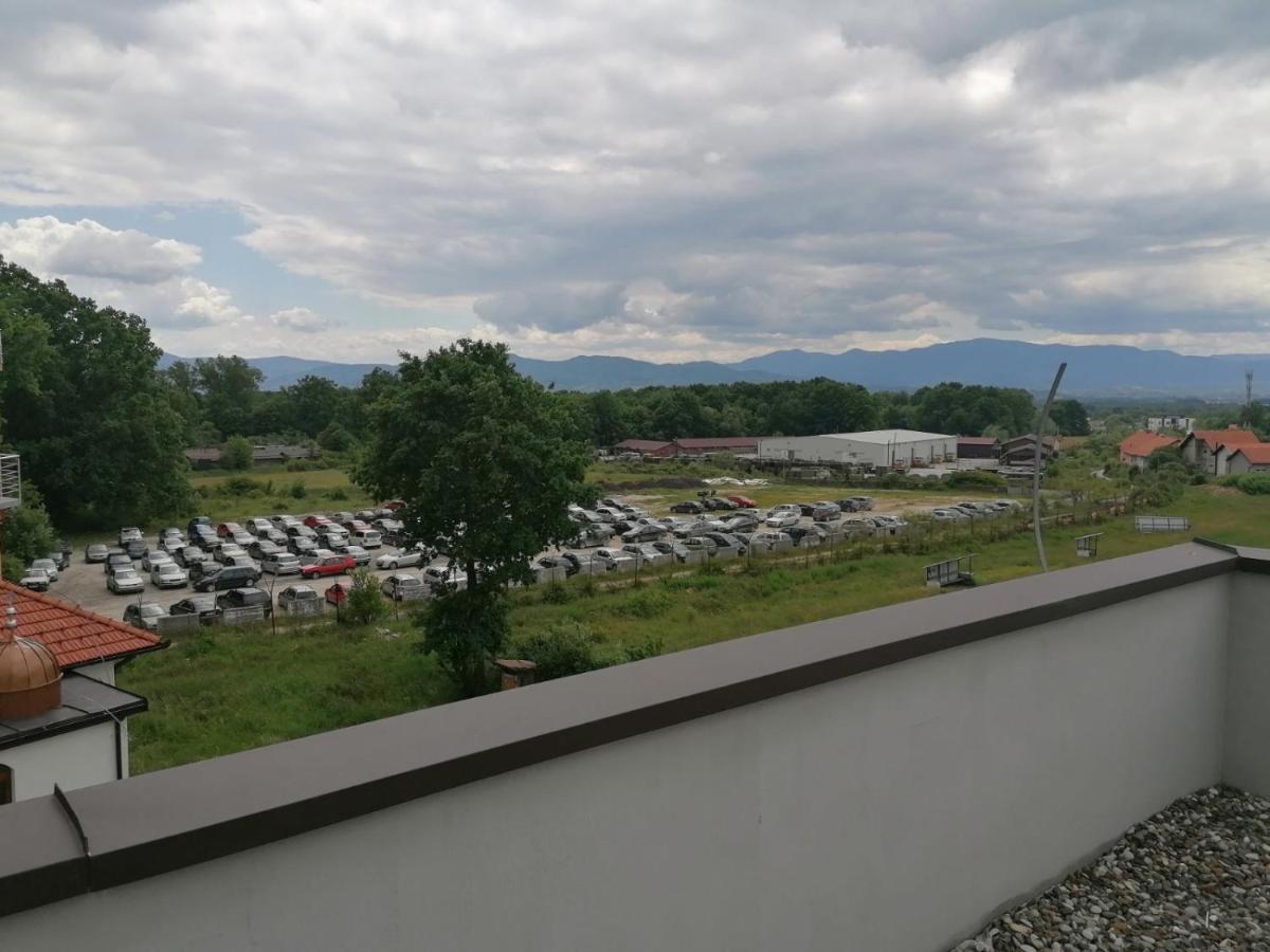 Apartmani Imamovic Dubrave Gornje Exteriér fotografie