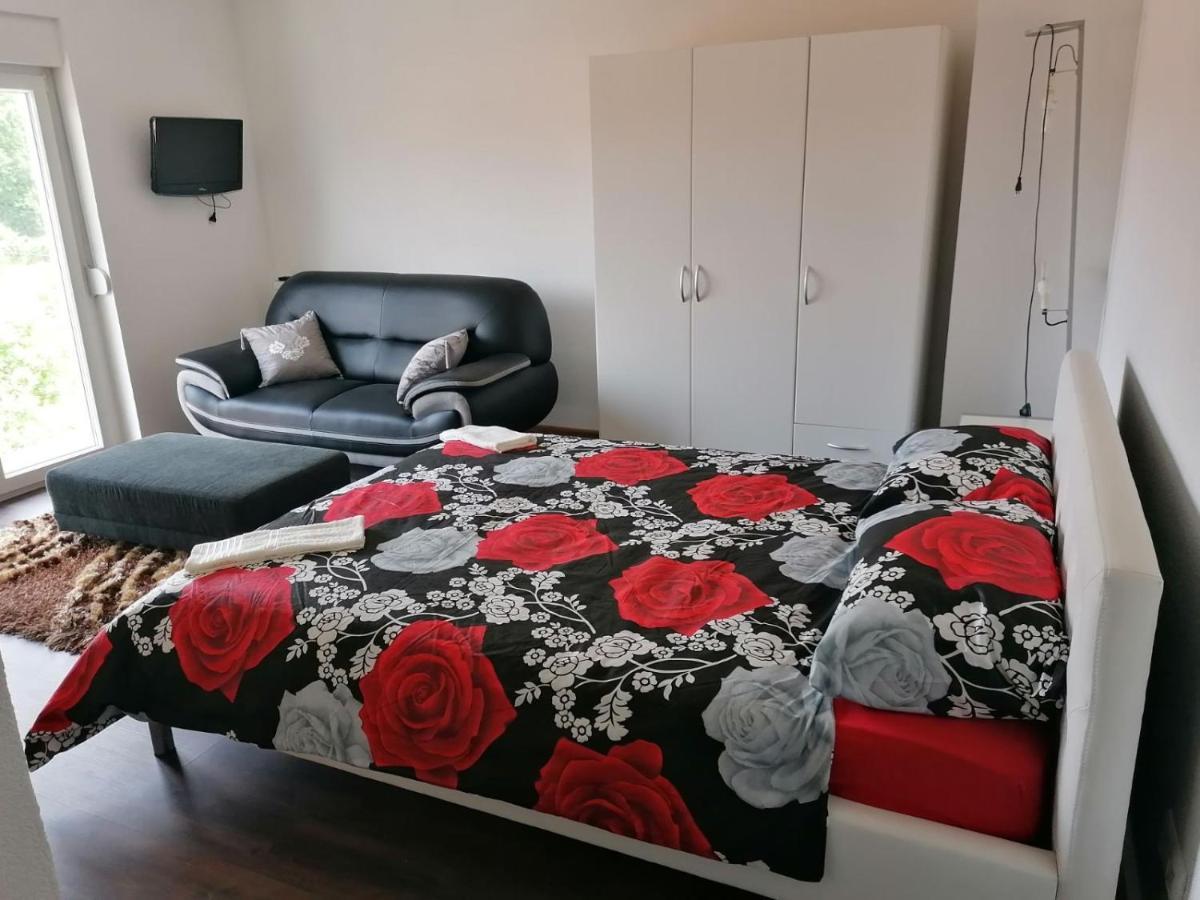 Apartmani Imamovic Dubrave Gornje Exteriér fotografie
